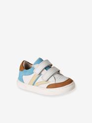 Leather trainers with hook and loop fasteners for babies