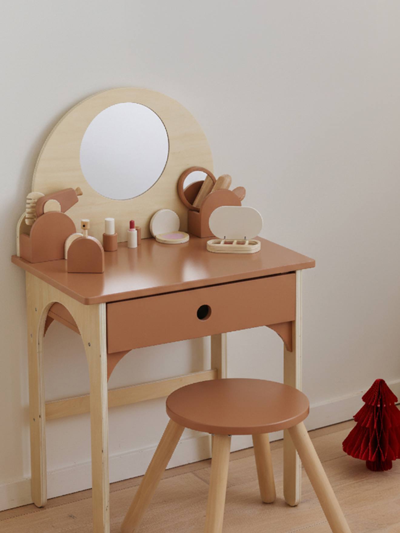 Dressing table + stool with FSC100® wooden accessories - caramel, Toys