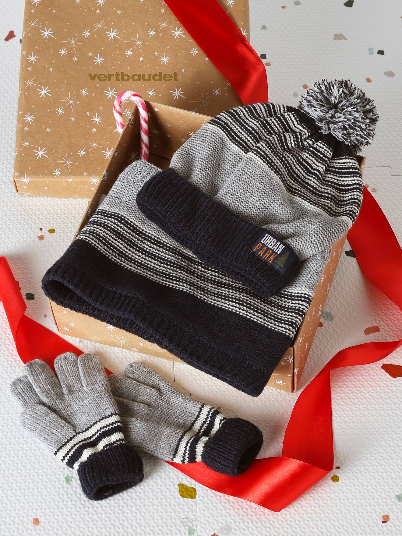 Urban Park beanie + snood + mittens gloves set