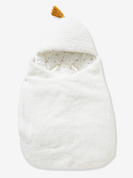 Baby Nest In Faux Fur Laponie White Nursery Vertbaudet