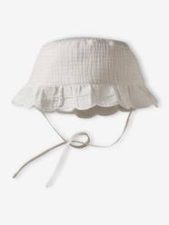 -Hat with Scalloped Edges for Girls