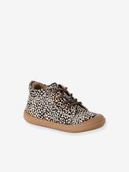 -Soft leather lace-up ankle boots for baby's first steps