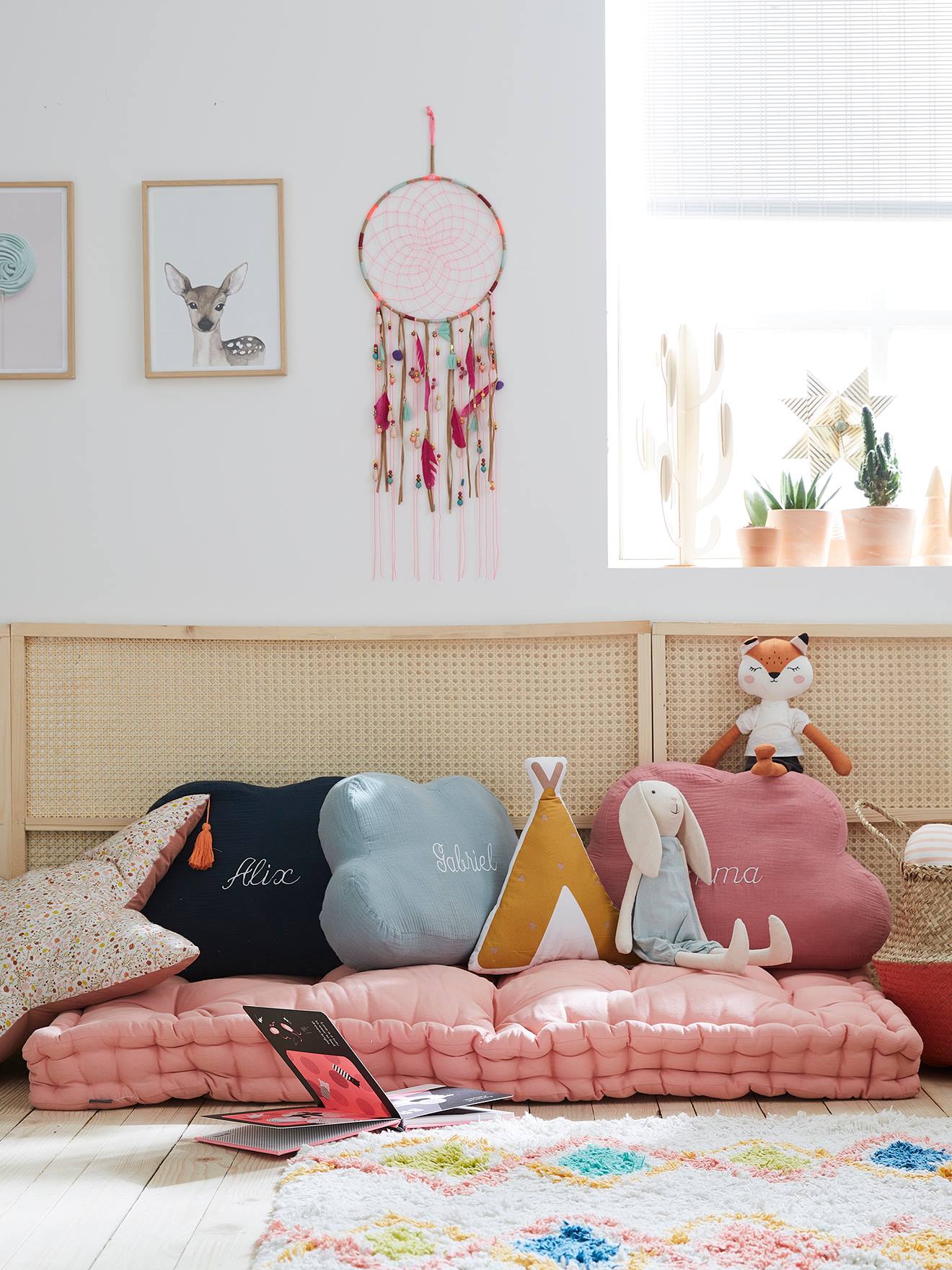 vertbaudet floor cushion