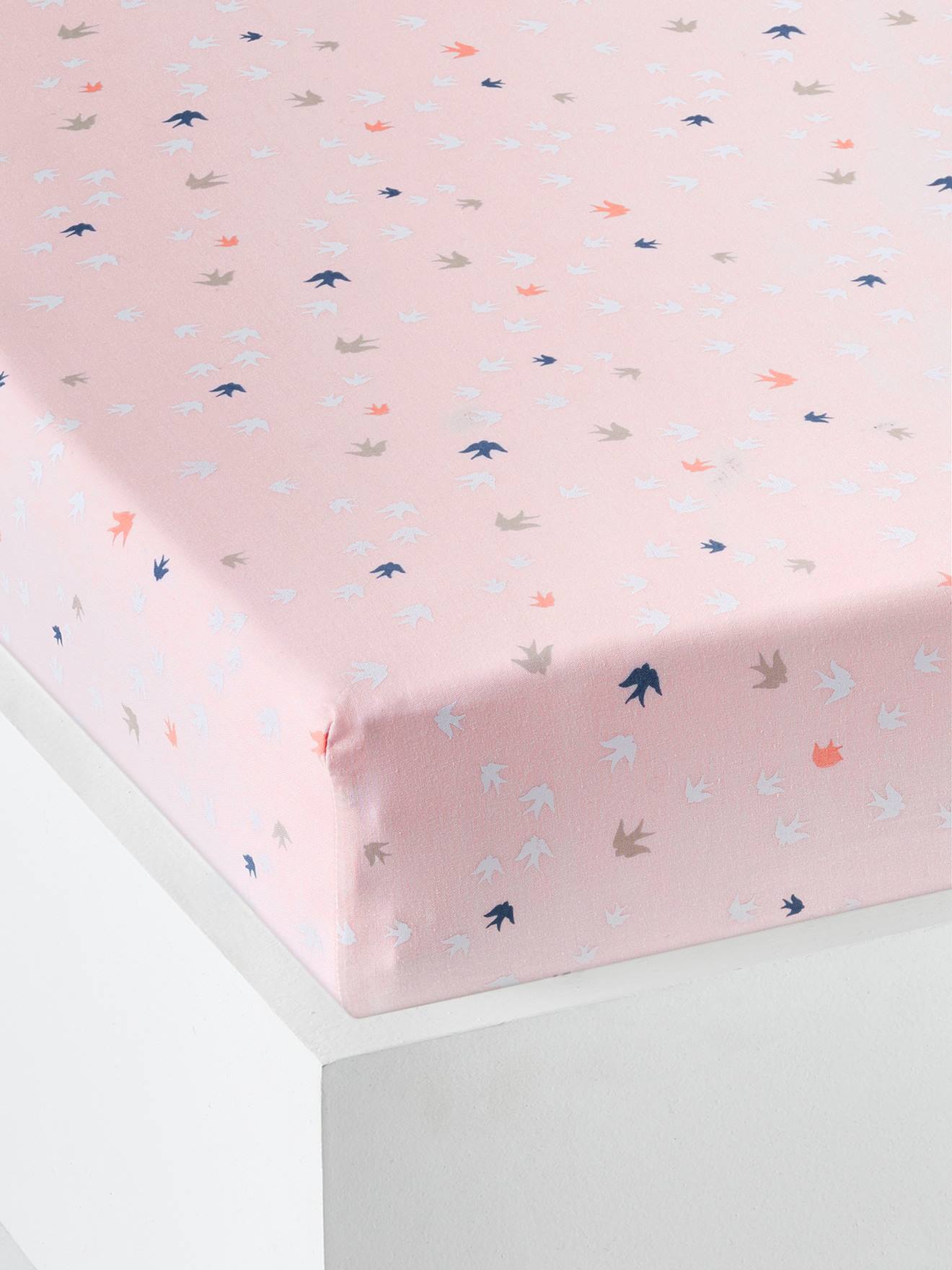 pink fitted cot sheet