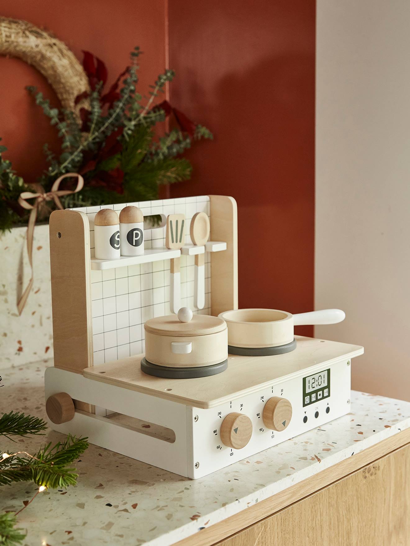 Wooden Kitchen - Wood FSC® Certified no color