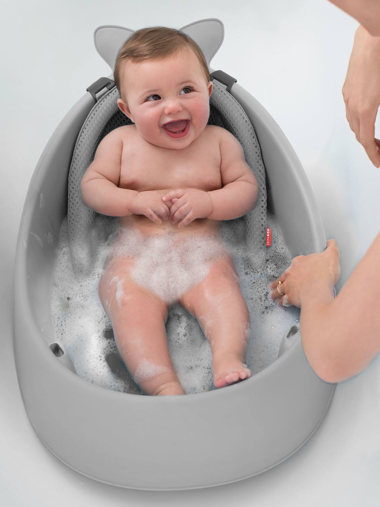 Moby Progressive Bathtub by SKIP HOP