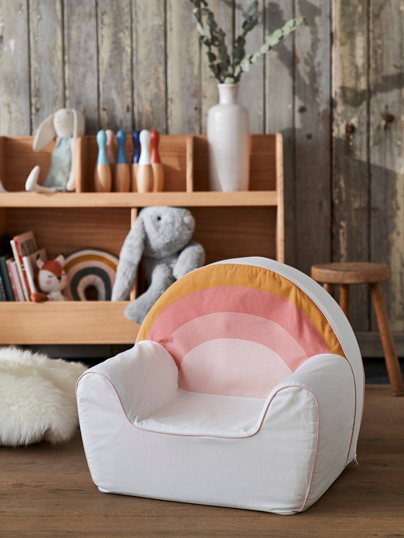 Kids best sale foam armchair