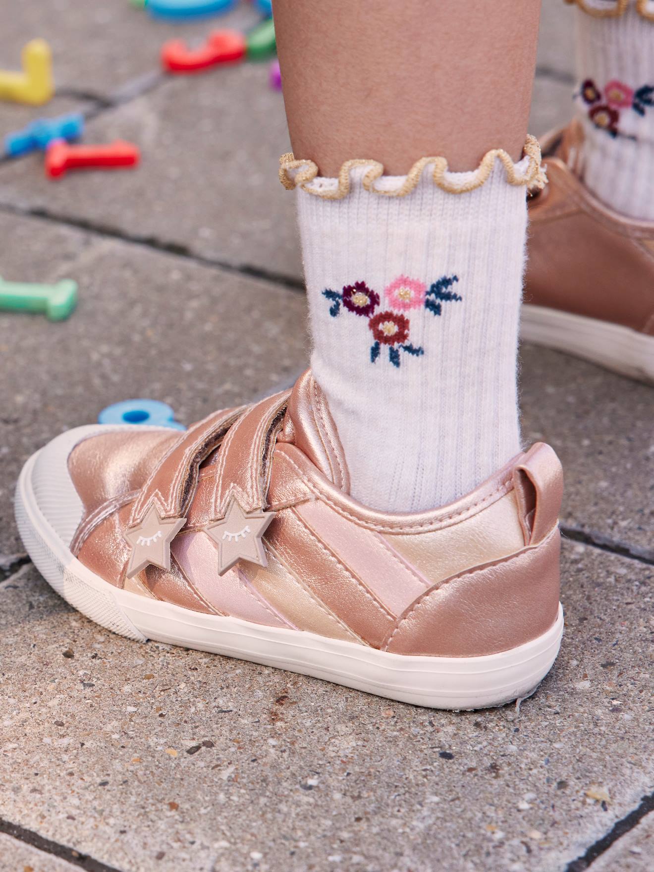Trainers with Touch Fasteners for Girls, Designed for Autonomy shimmery light pink
