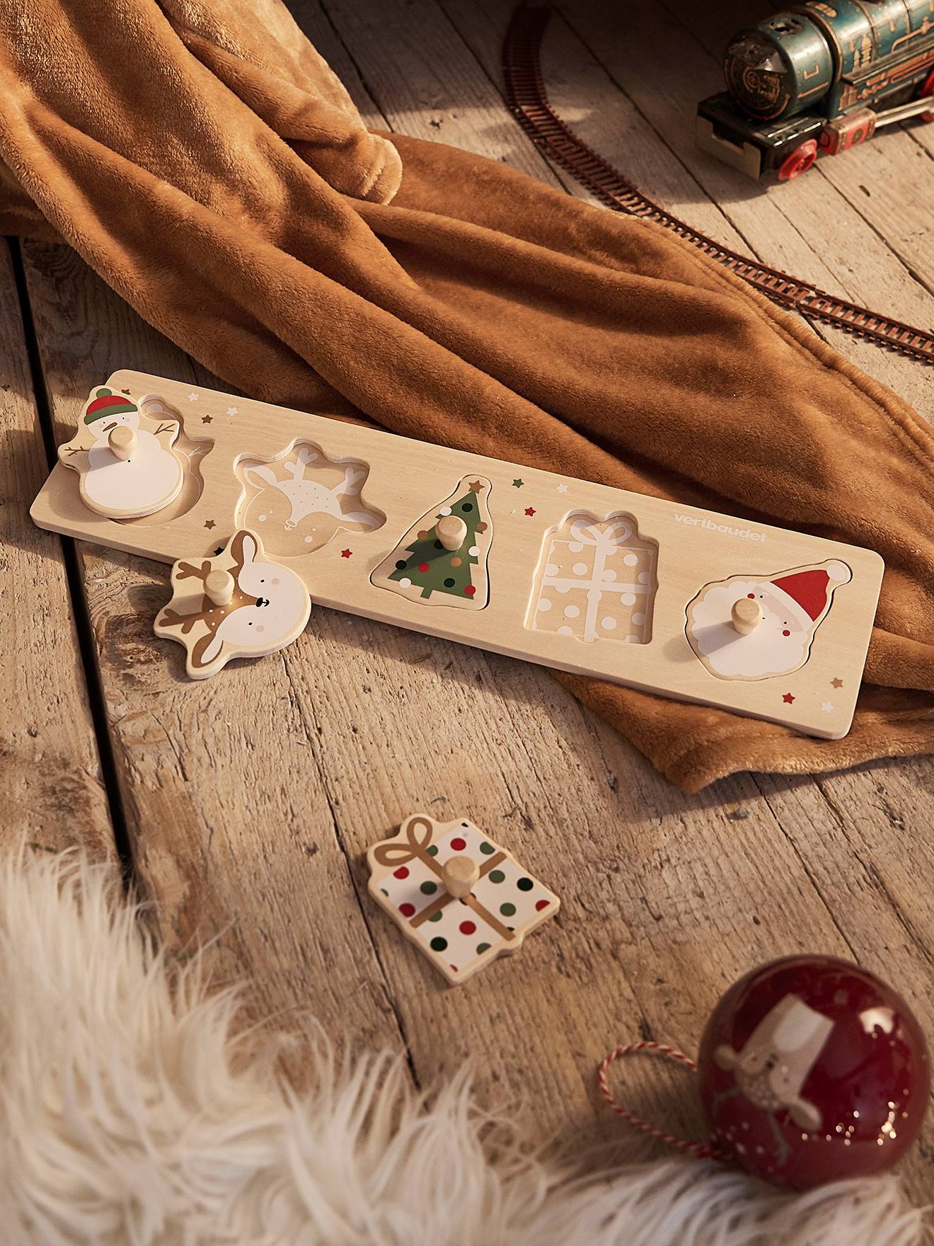 Christmas Peg Puzzle multi
