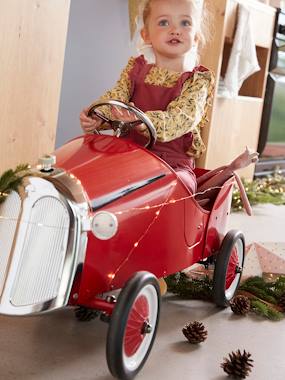 Ride-On Car with Pedals in Metal