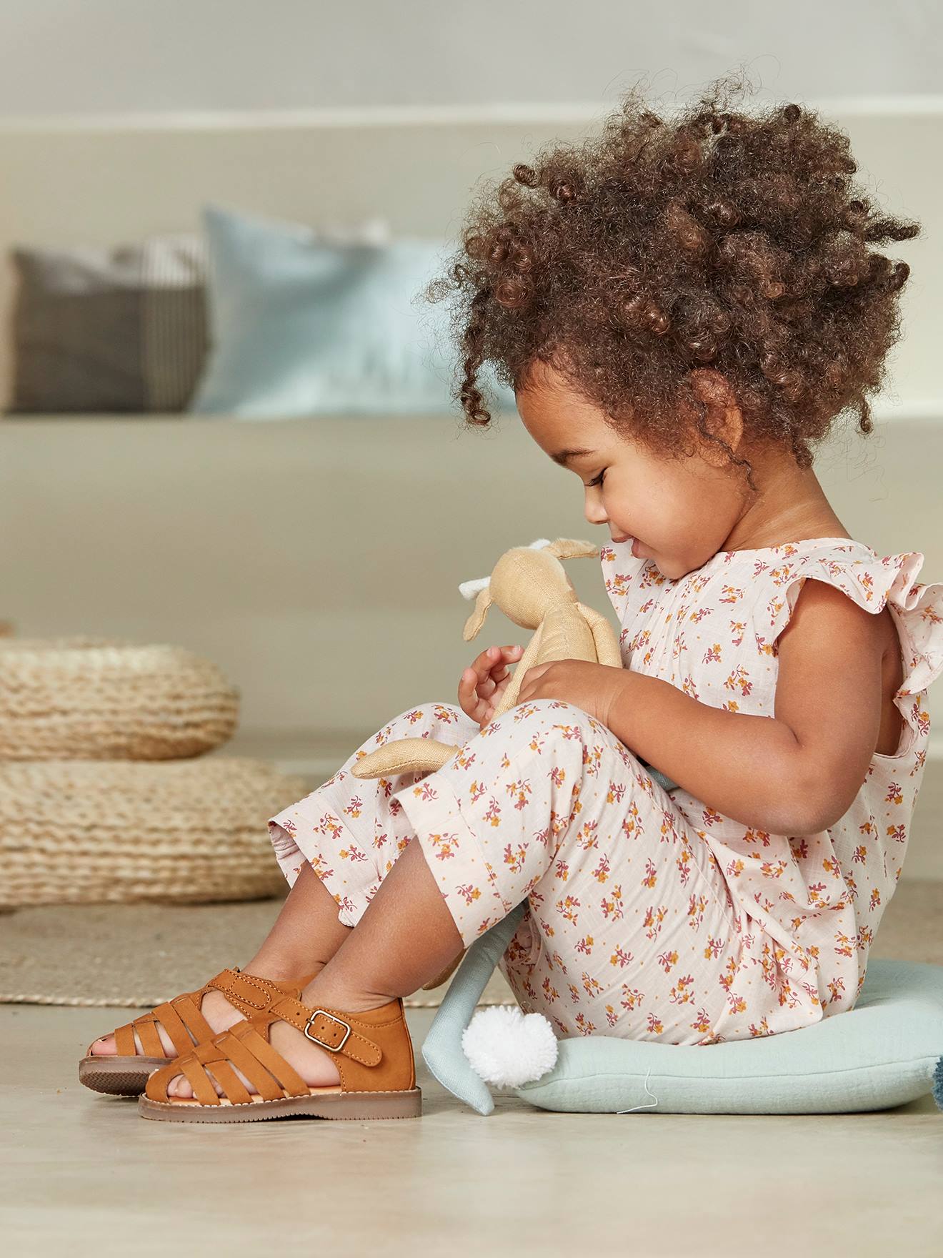 Infant closed sale toe sandals