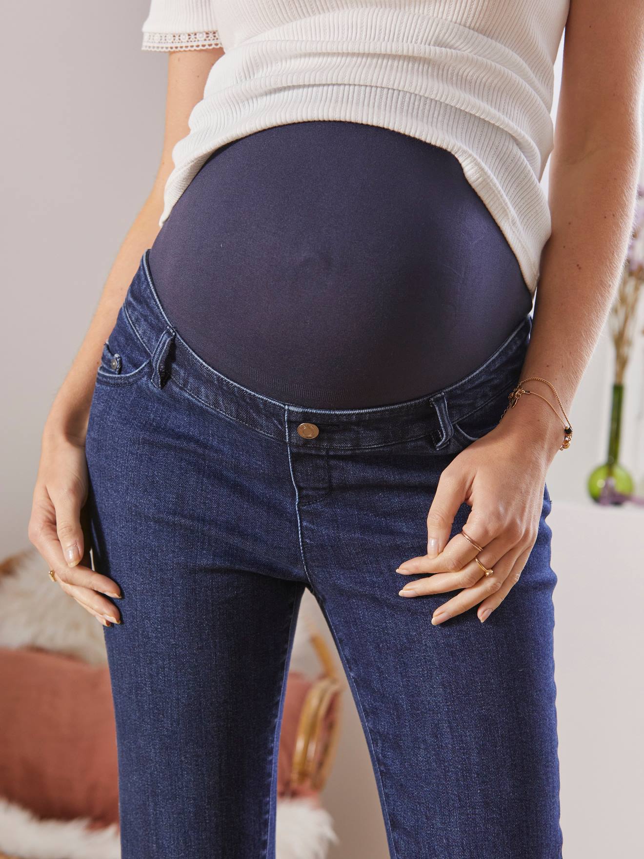 7/8 Straight Leg Jeans with Seamless Belly Band for Maternity