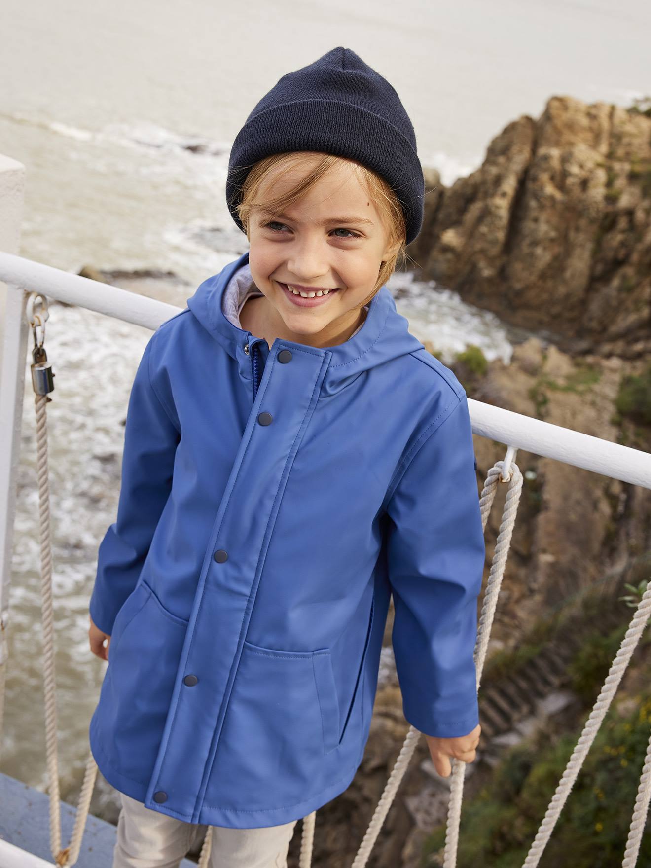 DRY KIDS Childrens Waterproof Jacket and Dungarees Set PU Coated Boys and Girls Rainwear for Outdoor Play. 