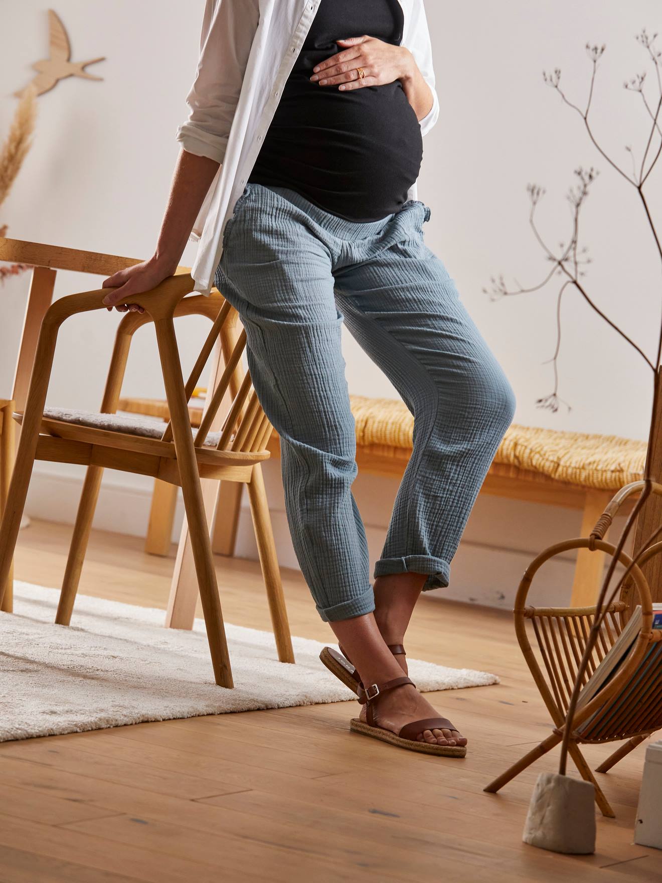 Emily Ratajkowski Says Yes to LowRise Maternity Jeans  Vogue