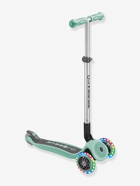 Primo Foldable Lights - 3-Wheel Foldable Scooter - GLOBBER blue+lilac+mint green 