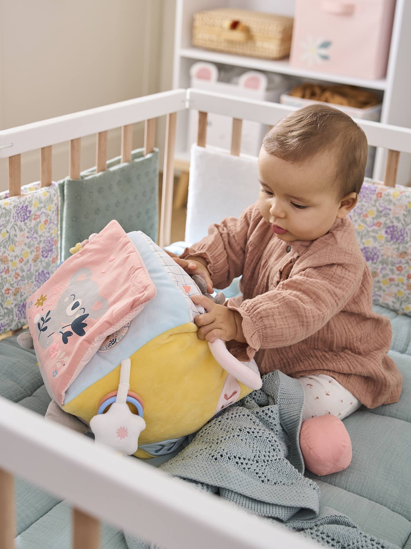 Large Hide & Seek Cube