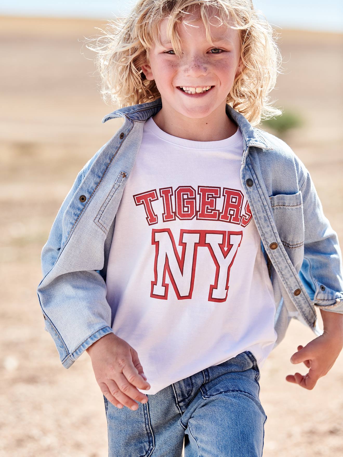 College-Style T-Shirt for Boys white
