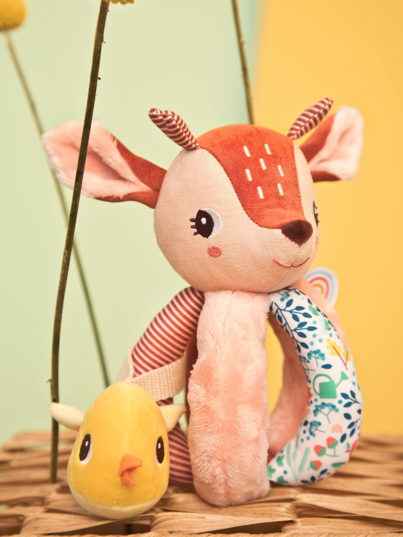 Stella rattle with handles - LILLIPUTIENS rose