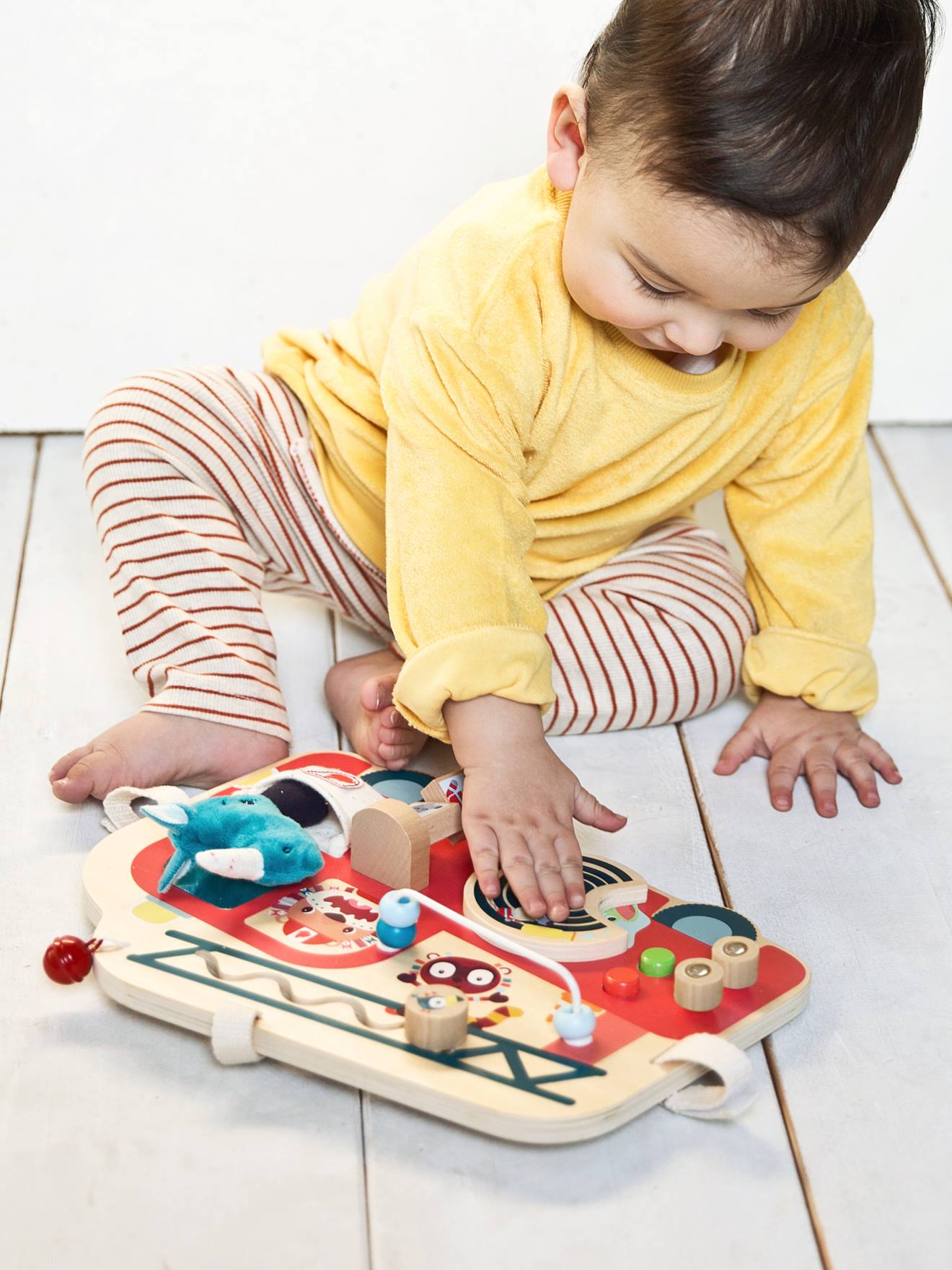 Fire Engine - Activity Panel - LILLIPUTIENS multicoloured