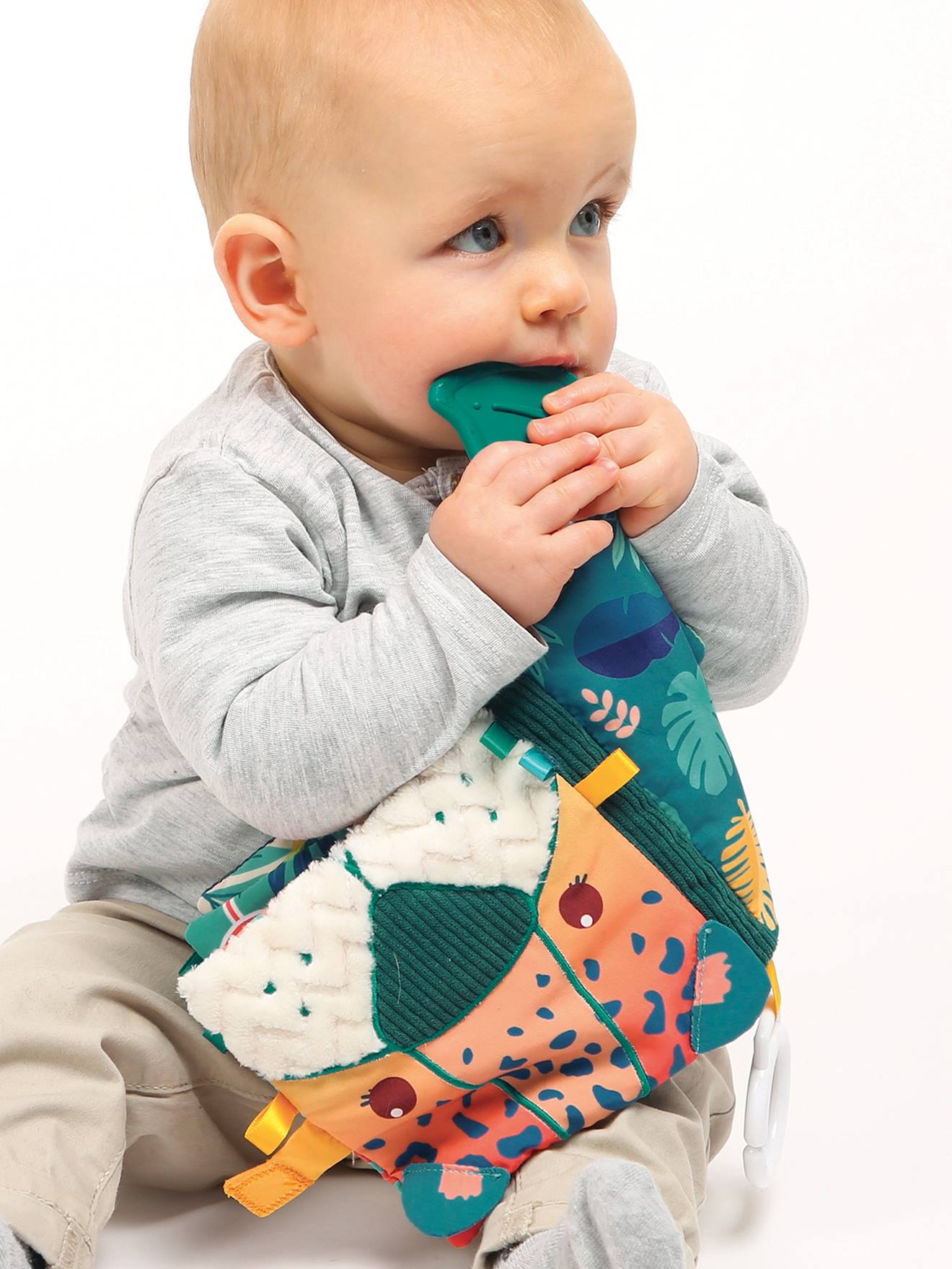 Jungle Cloth Book by LUDI multicoloured