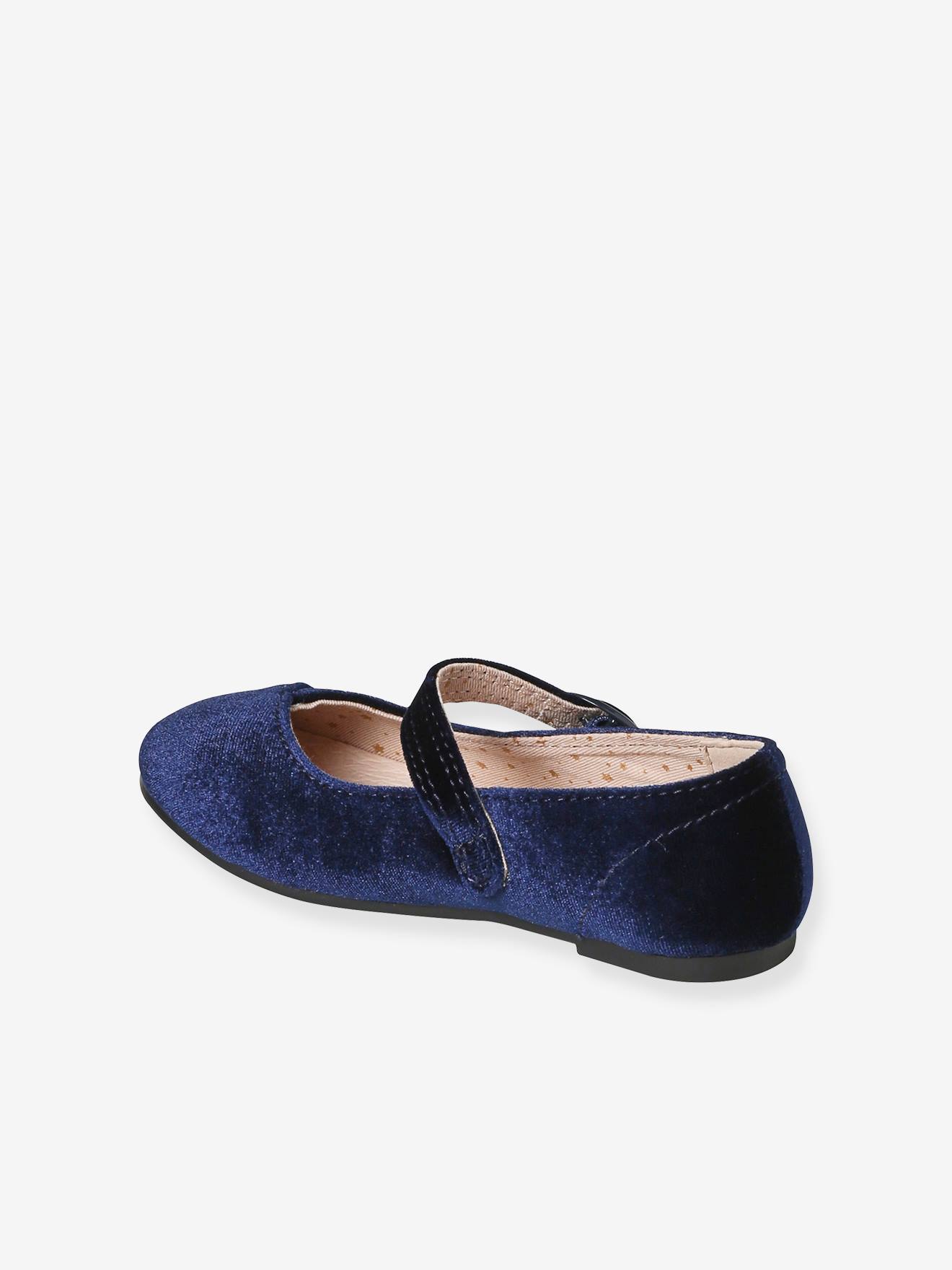 Velvet flat sale pumps