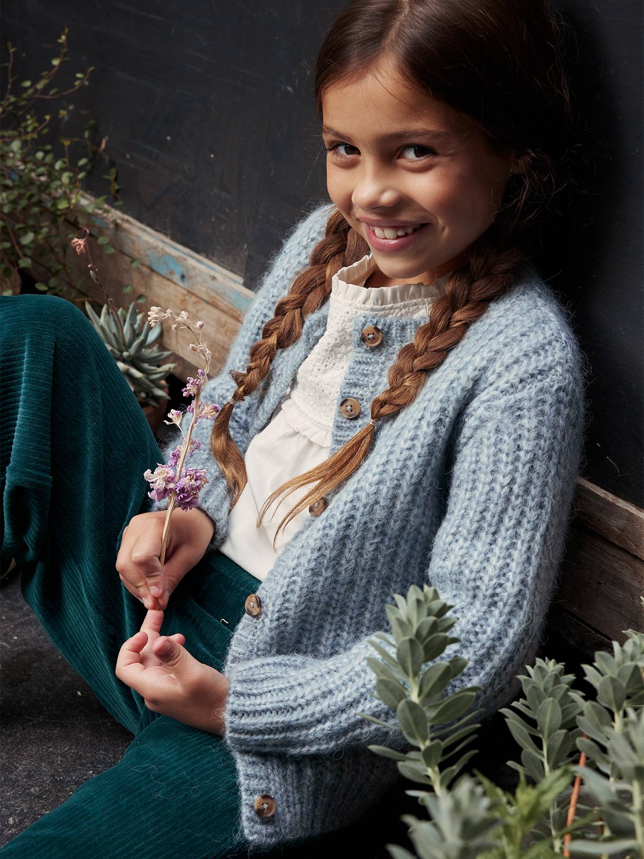 Loose-Fitting Soft Knit Cardigan