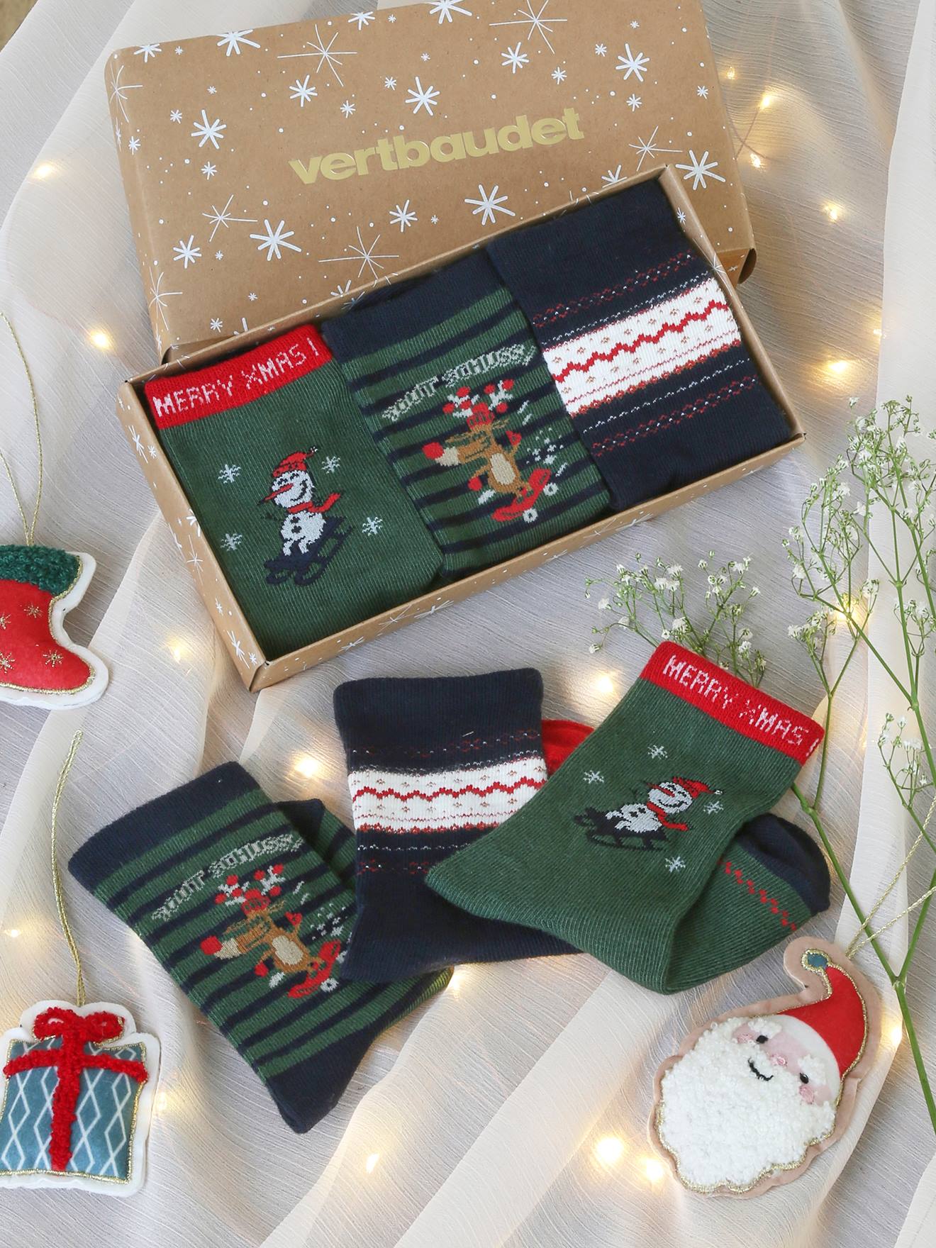 Gift Box with 3 Pairs of Christmas Socks for Boys fir green