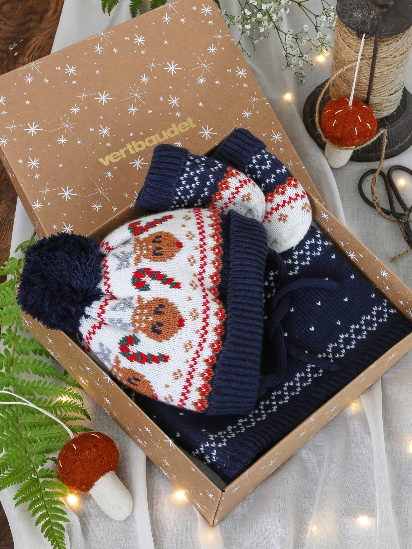 Christmas Gift Box: Reindeer Beanie + Snood + Mittens Set