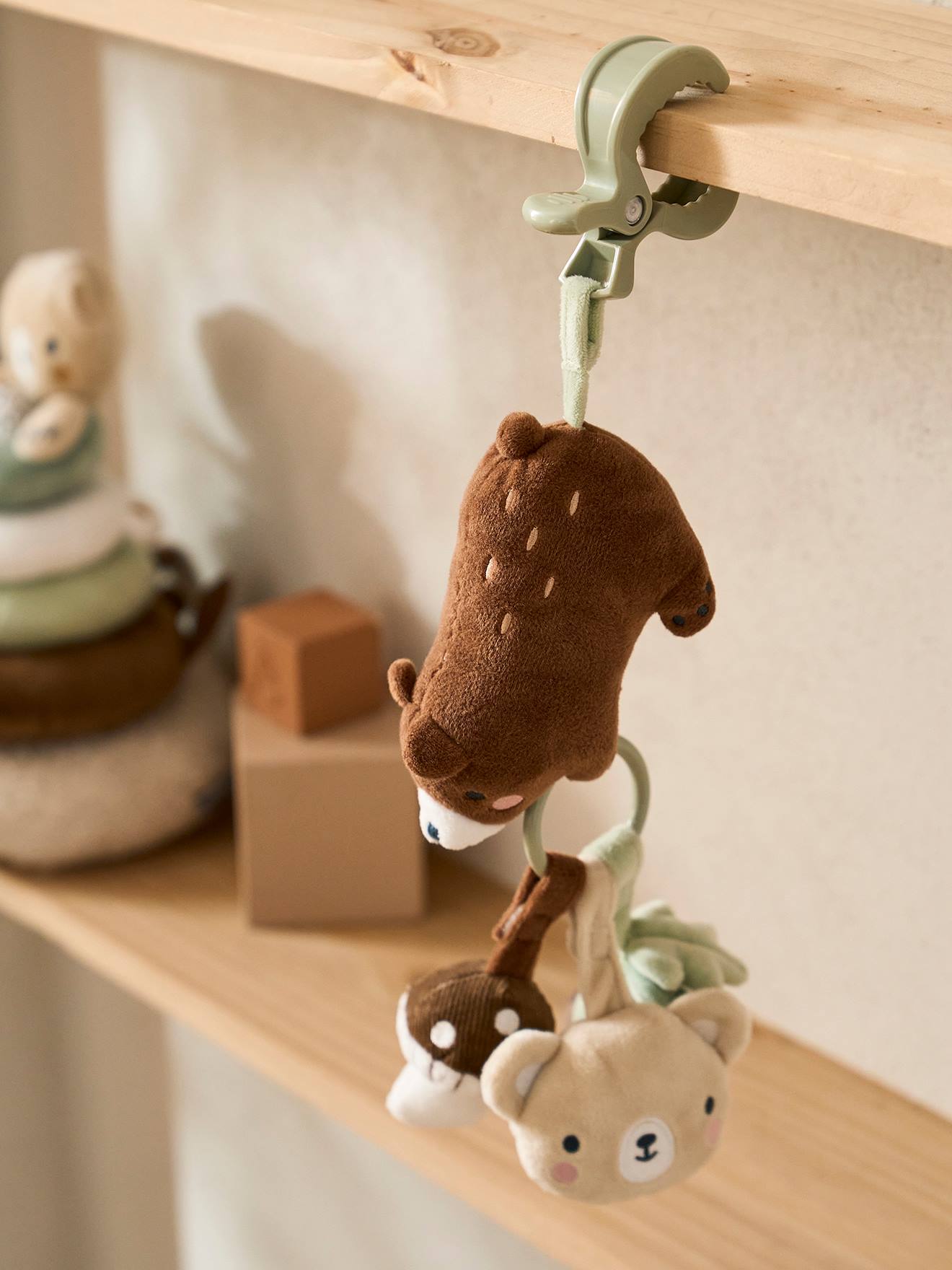 Early-Learning Toy with Clamp