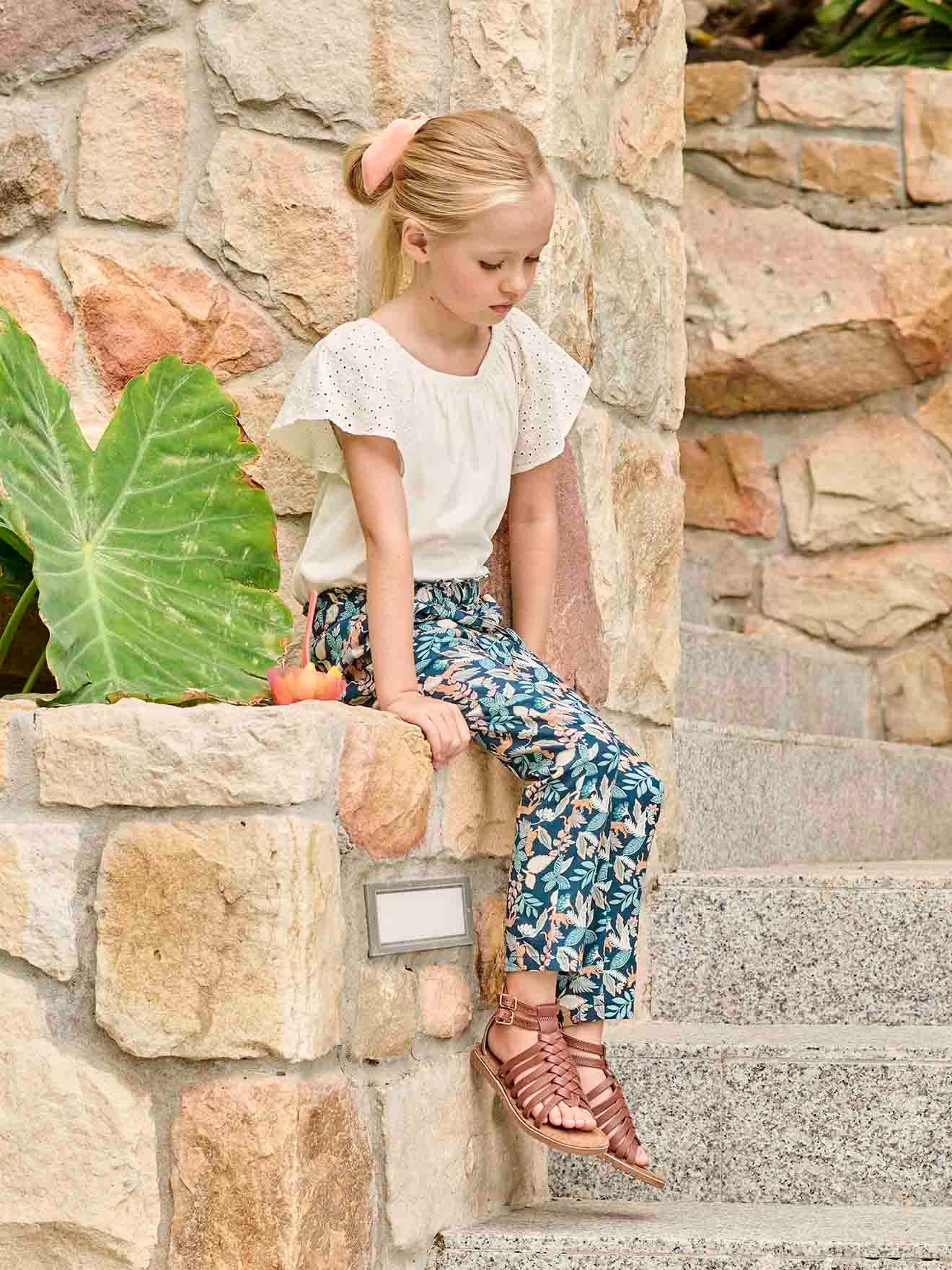 Fluid Cropped Trousers with Floral Print, for Girls green