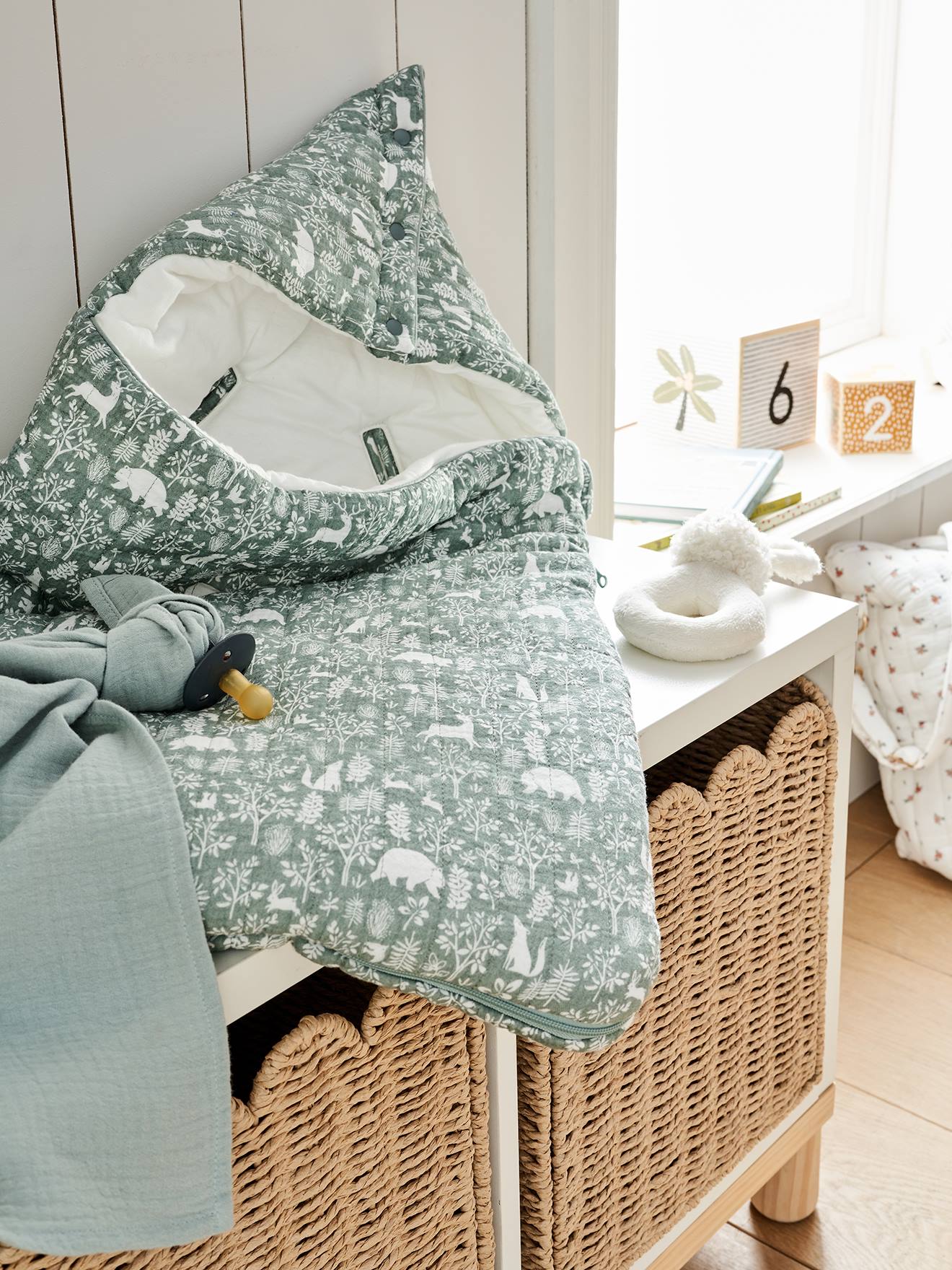 Baby Nest in Cotton Gauze crystal