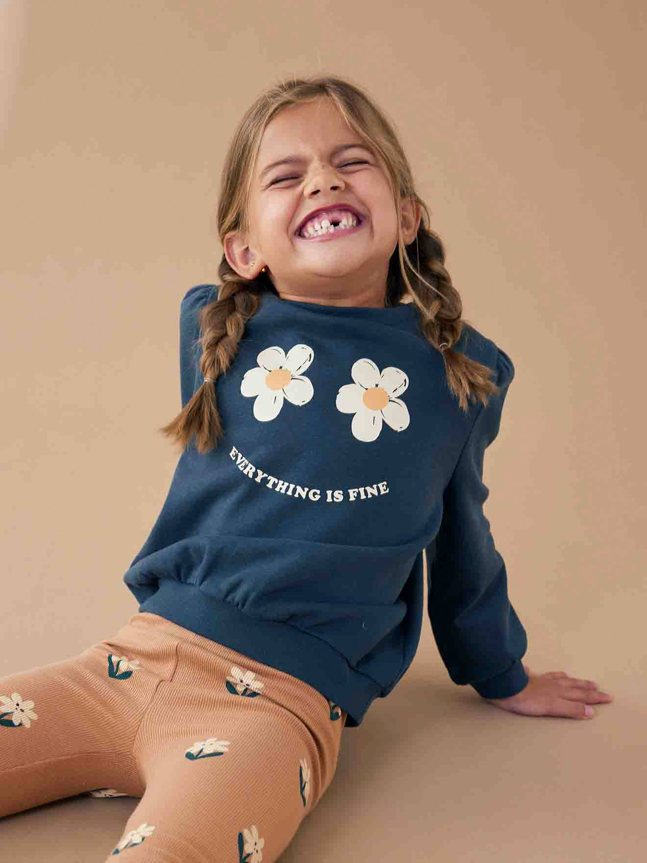 Sweatshirt + Printed Leggings Ensemble
