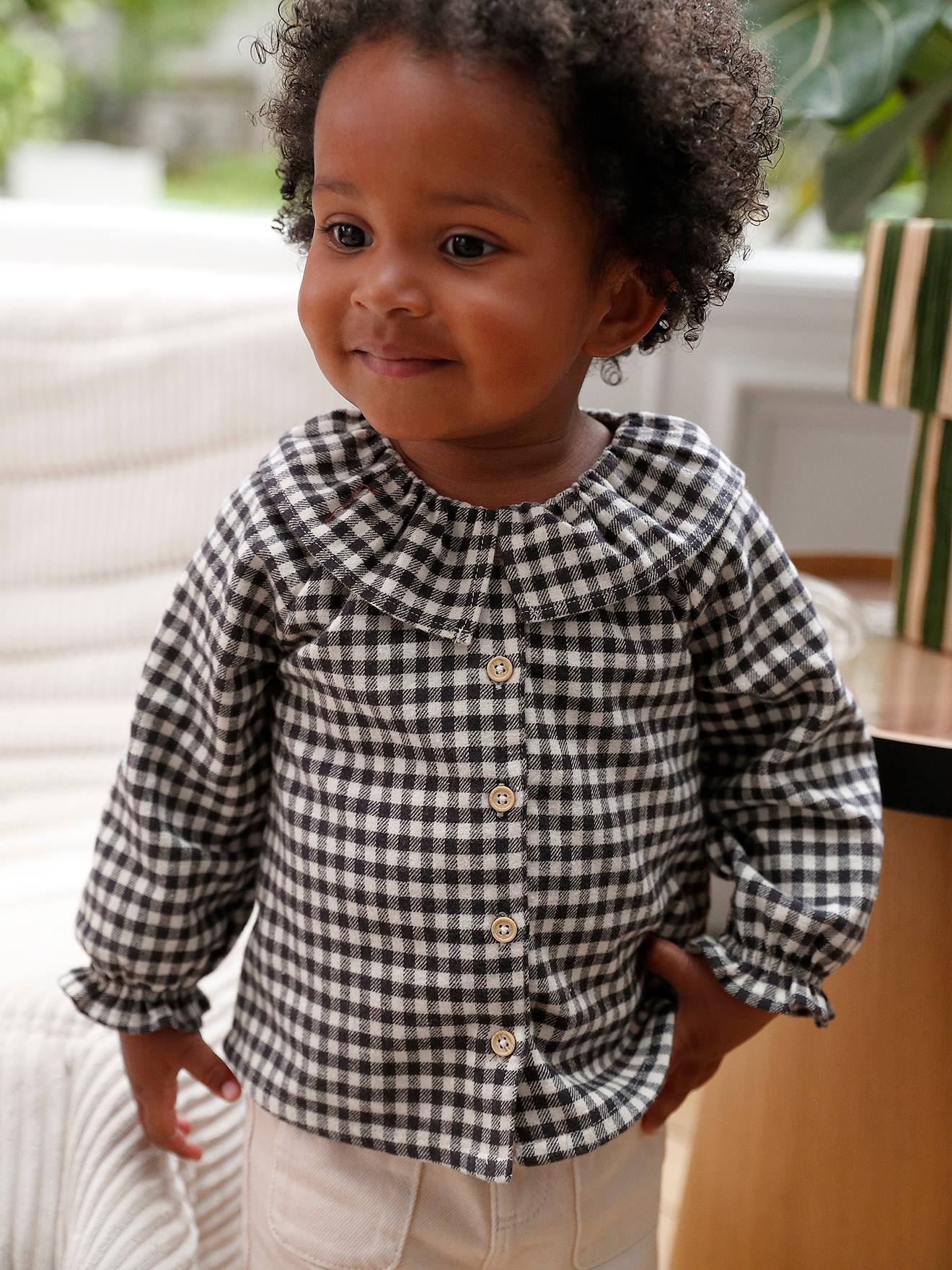 Gingham Blouse with Frilled Collar