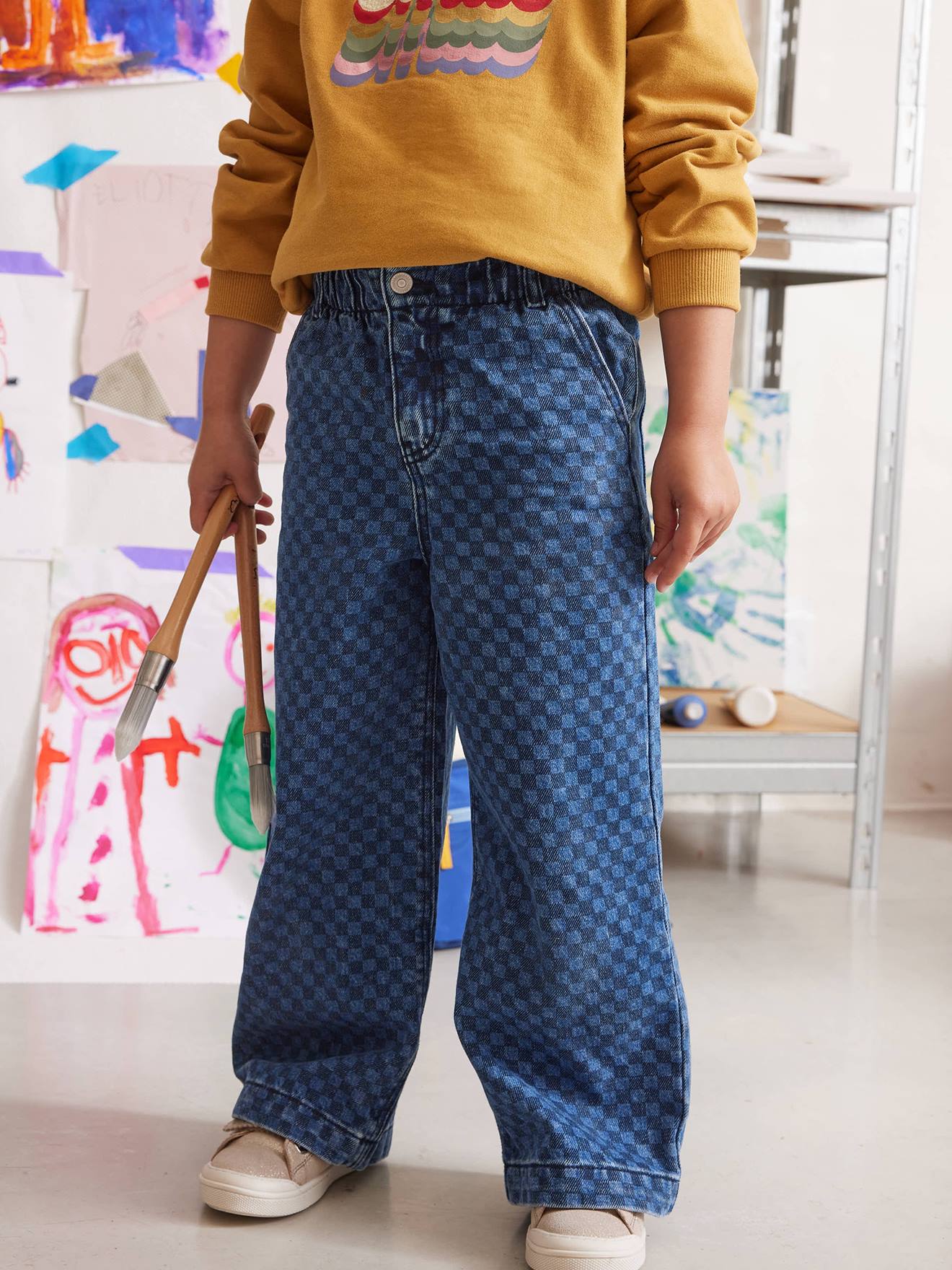 Wide-Leg Paperbag Jeans with Flower Motifs