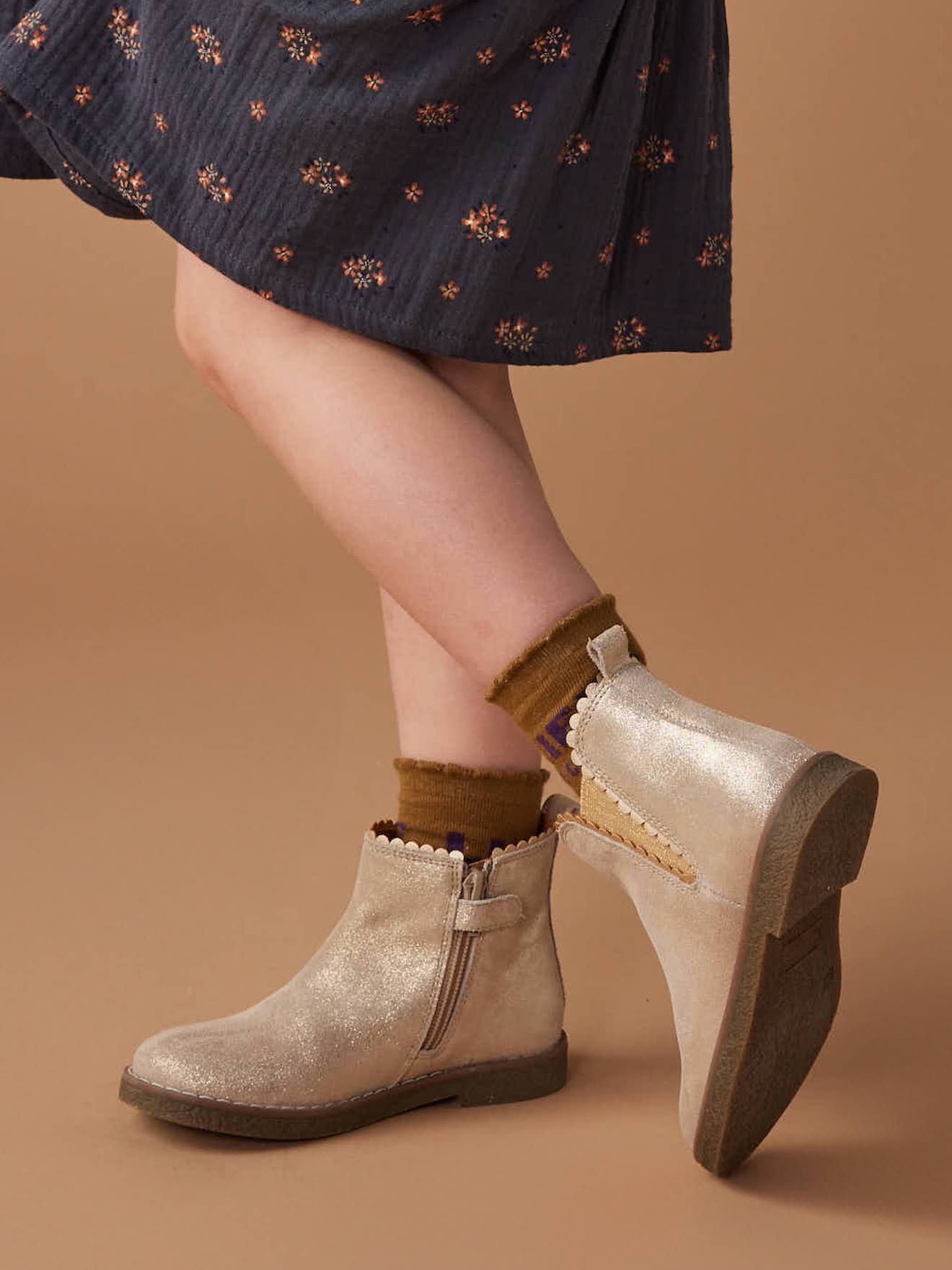 Leather Boots with Elastic
