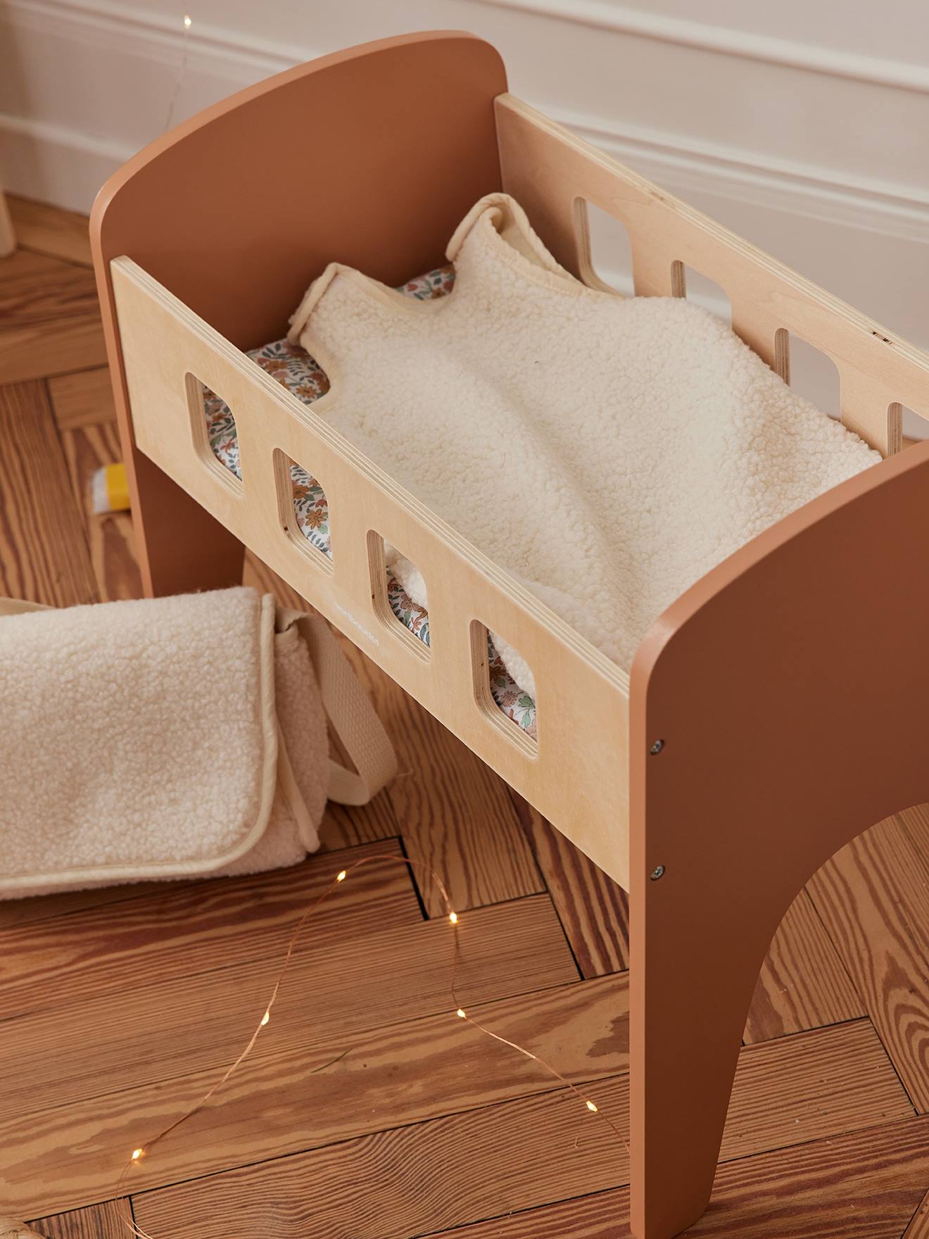 Doll Bed in FSC® Wood wood