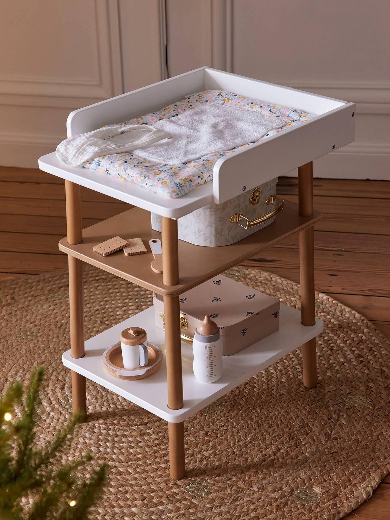 Changing Table in 100% FSC® Wood