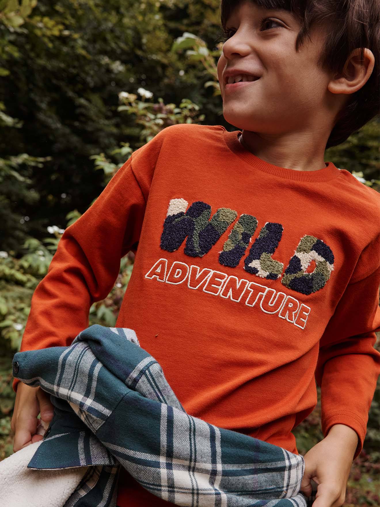T-Shirt with Wild Motif in Boucle Knit for Boys rust