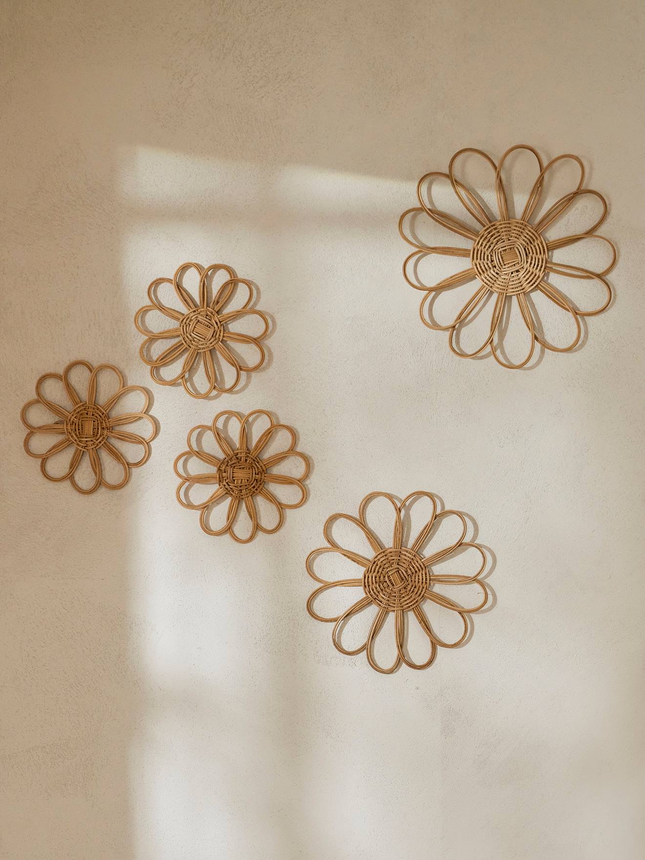 Pack of 5 Wall Flowers in Rattan, Bedding & Decor | Vertbaudet