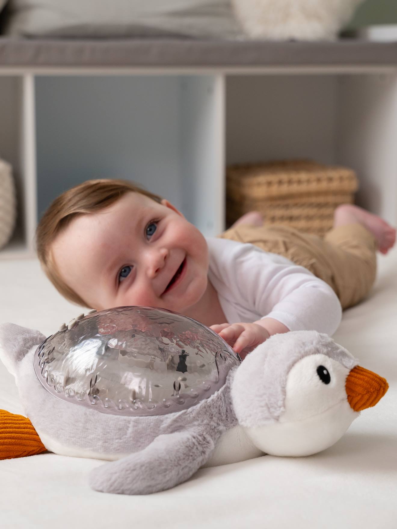 Tranquil Penguin(TM) CLOUD B