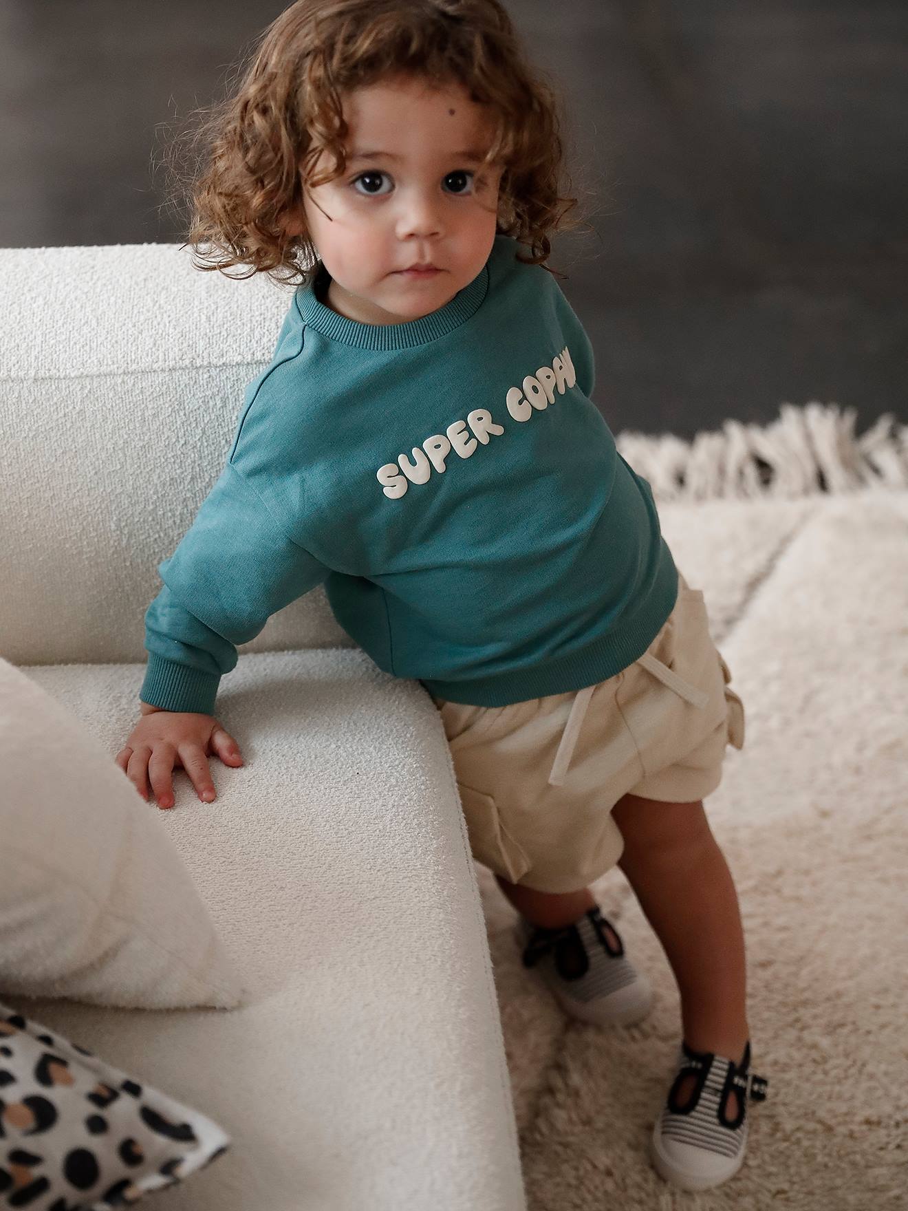 Sweatshirt with Press Studs on the Back