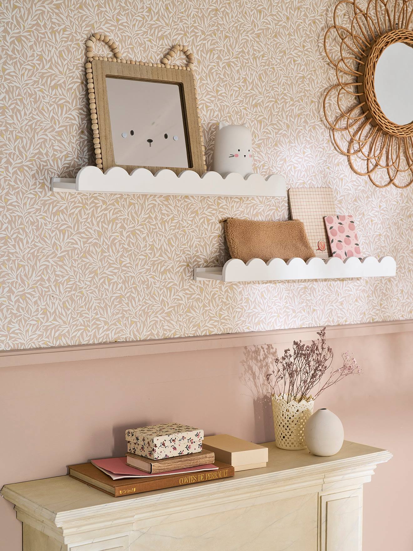 Set of 2 reversible shelves