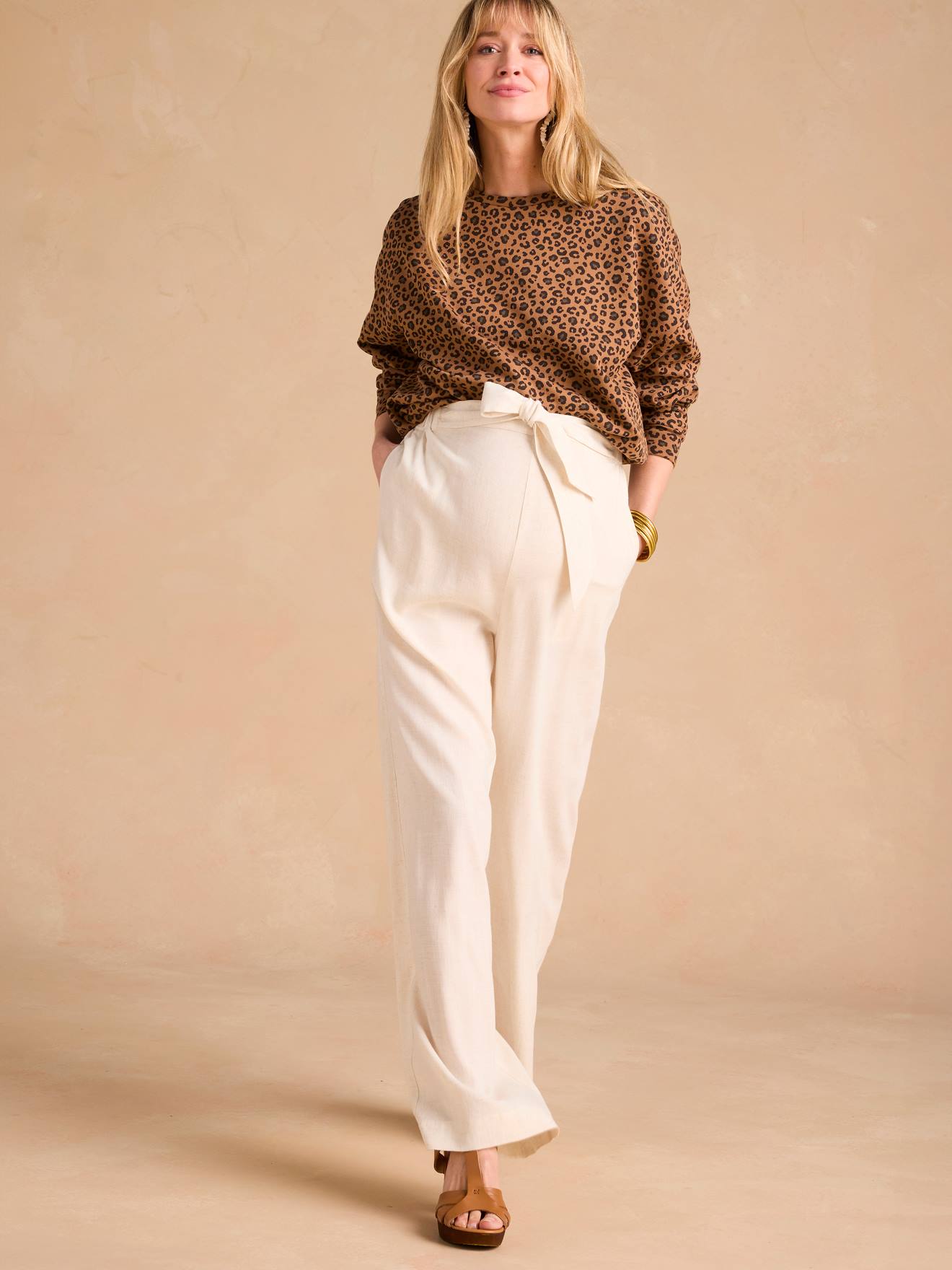 Wide-Leg Trousers in Lightweight Linen Blend