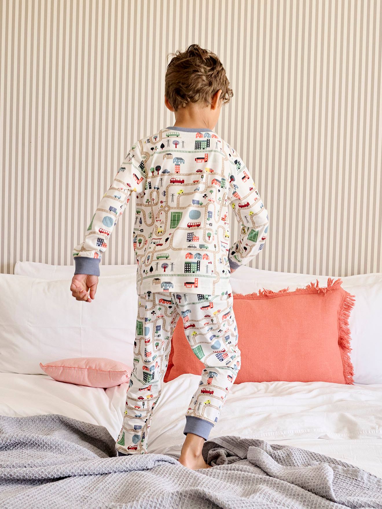 Pyjamas for Boys, Car Racing Print ecru