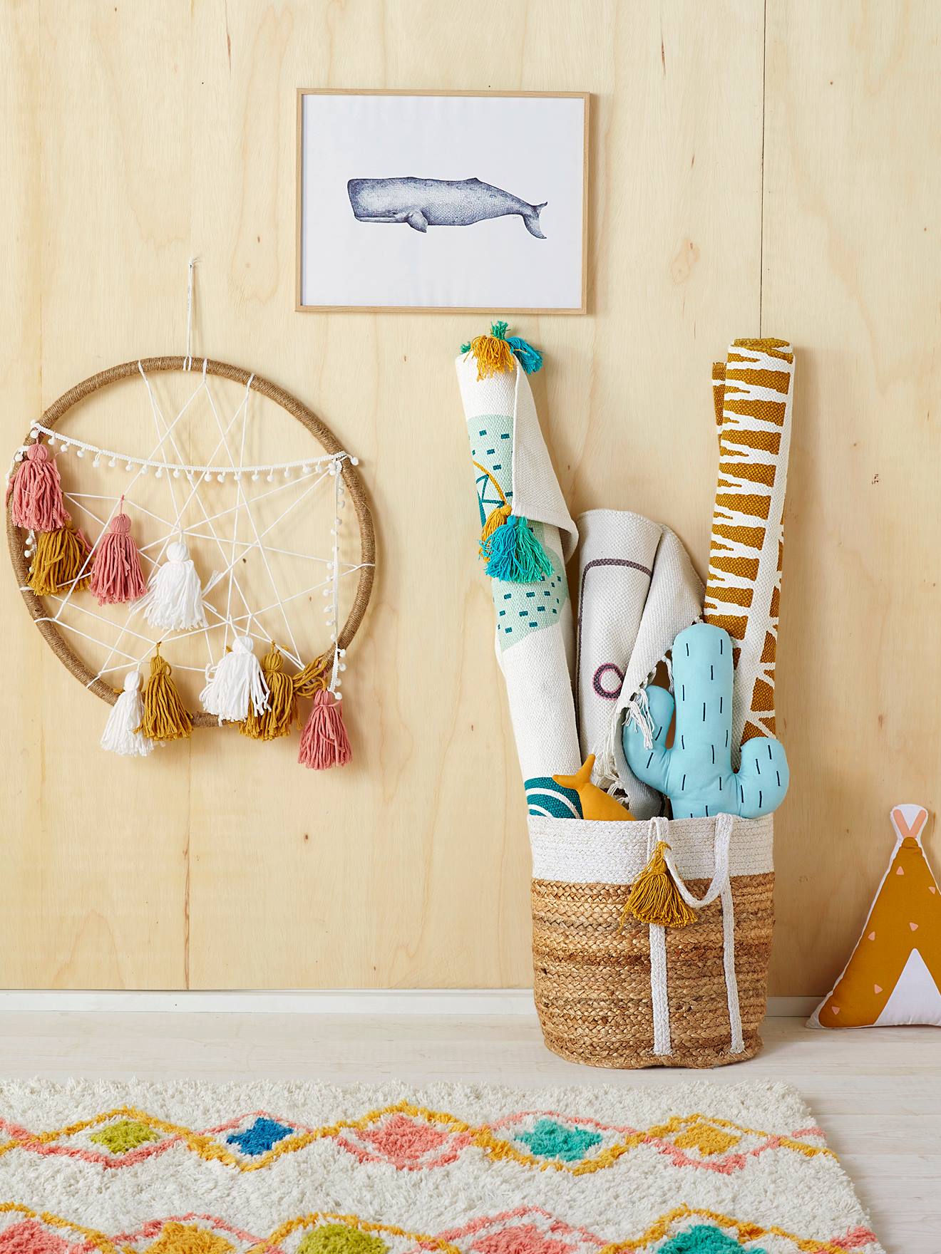 Wicket Basket with Lurex Thread