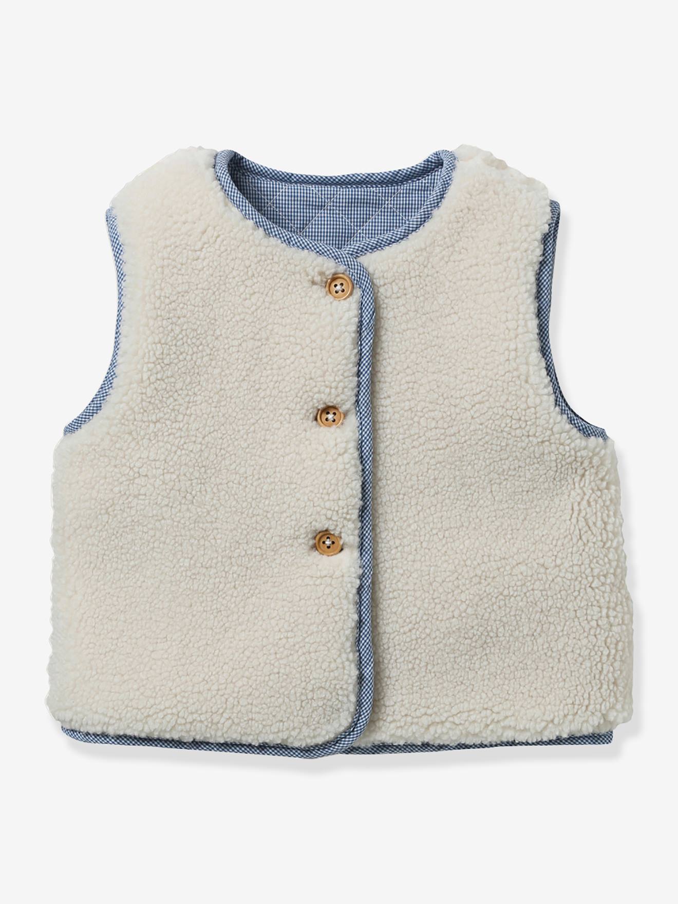 Reversible sleeveless jacket