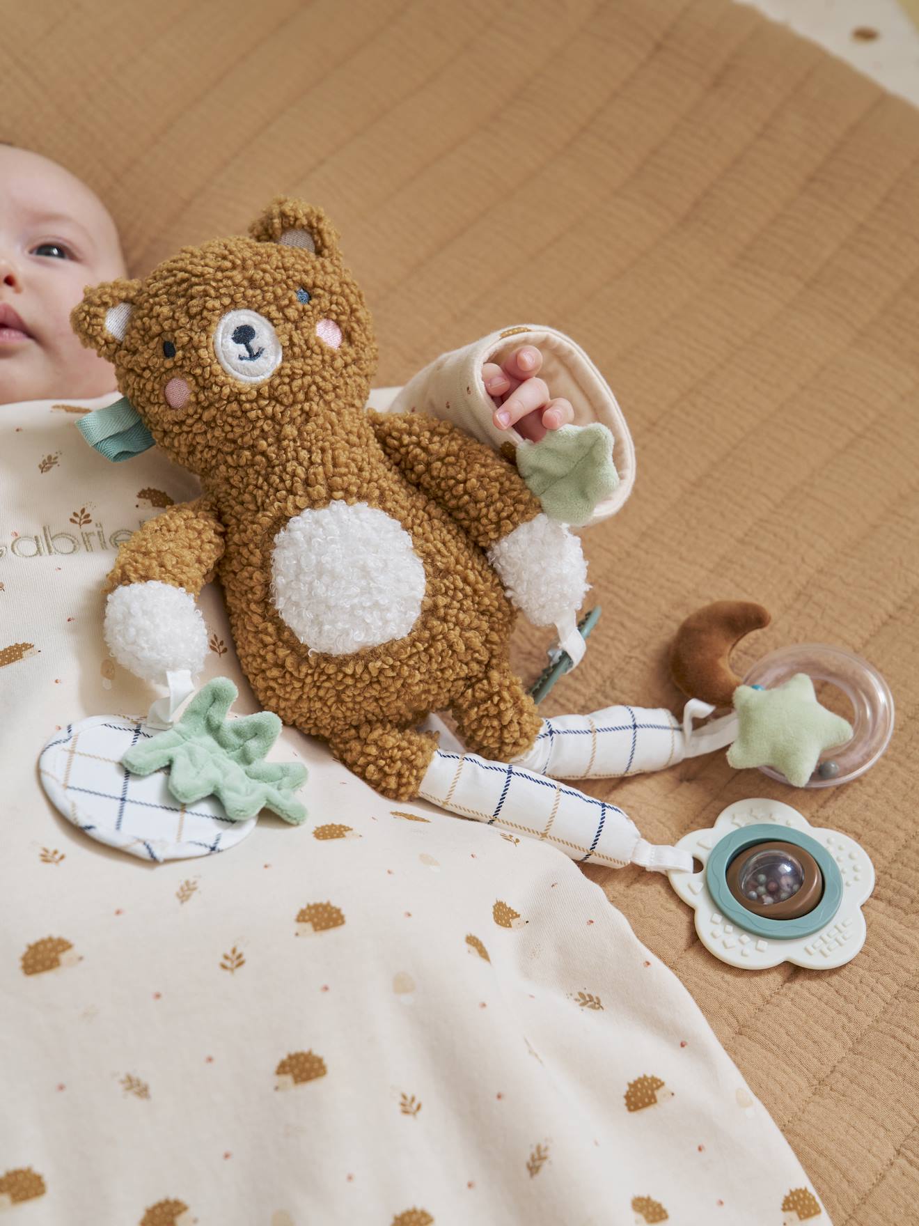 Small FOREST bear activity toy