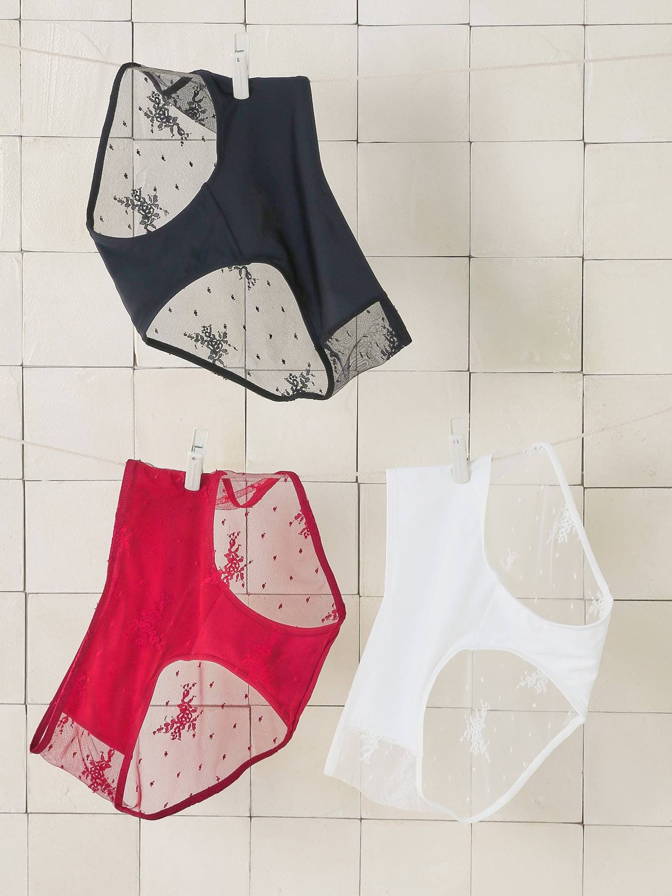 Maternity Briefs in Embroidered Lace bordeaux