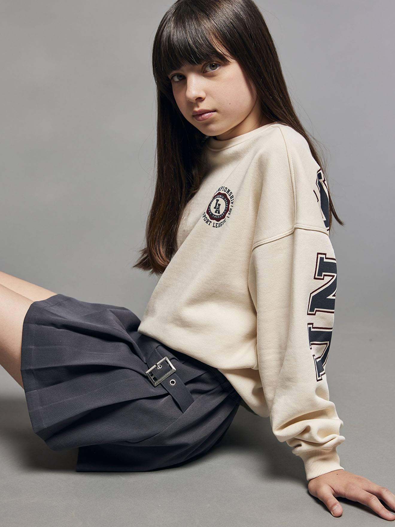 University Sweatshirt with Letters on the Back ecru