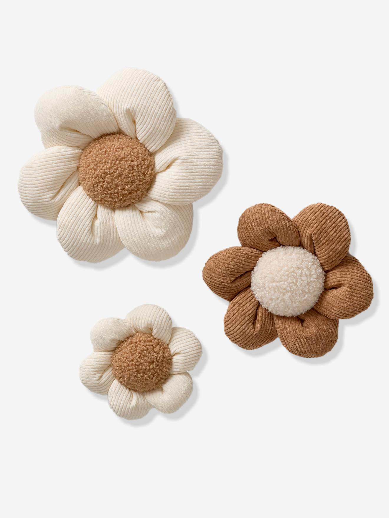 Set of 3 velvet flowers